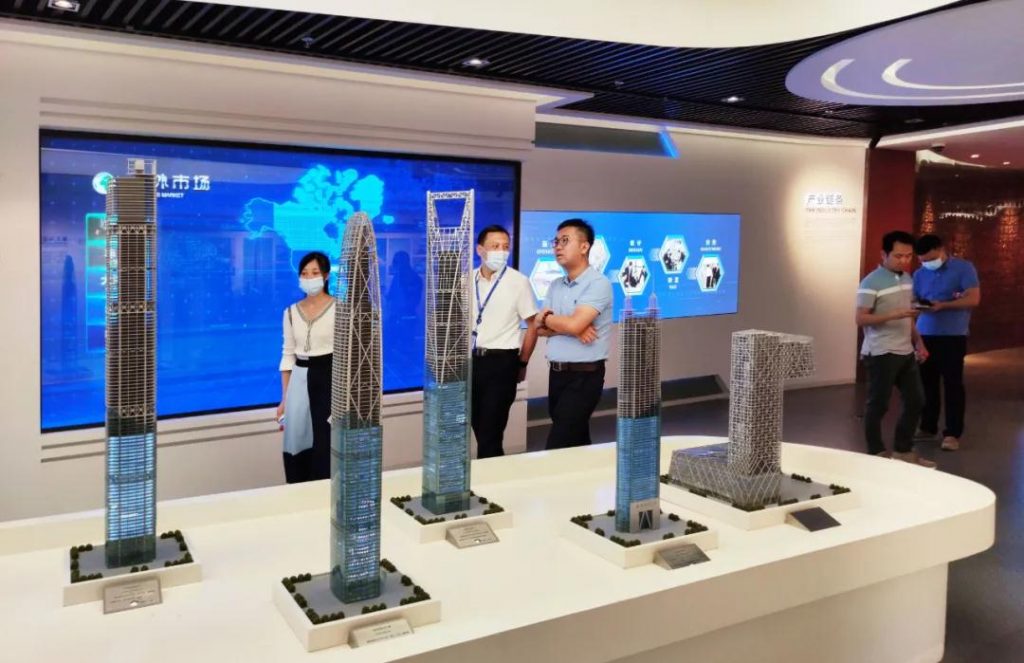 巖星專題 | 廣東工業(yè)設(shè)計城領(lǐng)導(dǎo)蒞臨深圳參觀深圳優(yōu)秀企業(yè)博物館插圖(8)