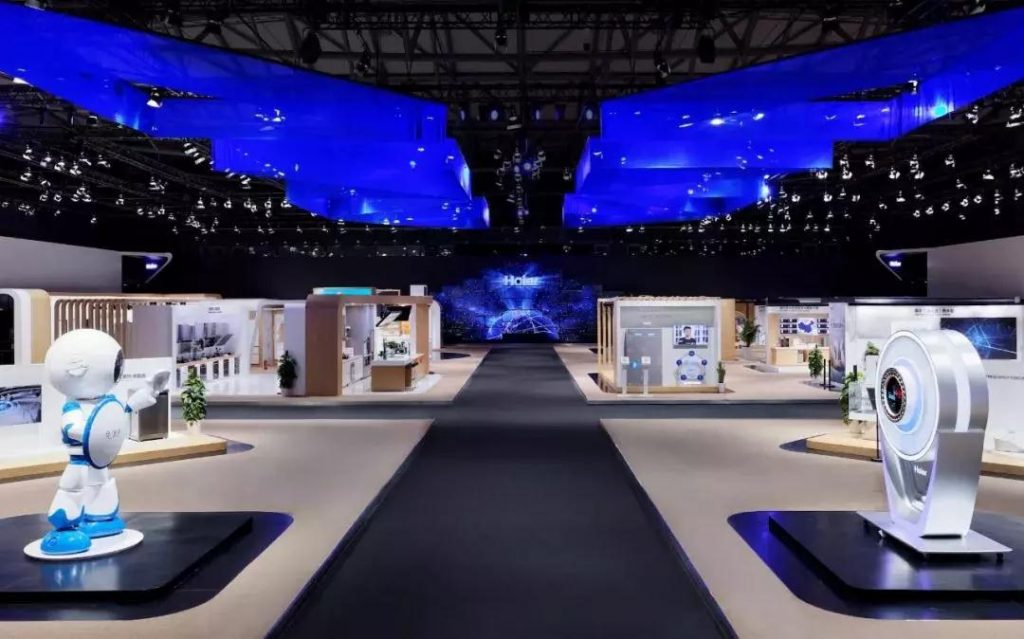 巖星建設(shè)|怎樣設(shè)計(jì)一個(gè)充滿(mǎn)科技感的展廳插圖