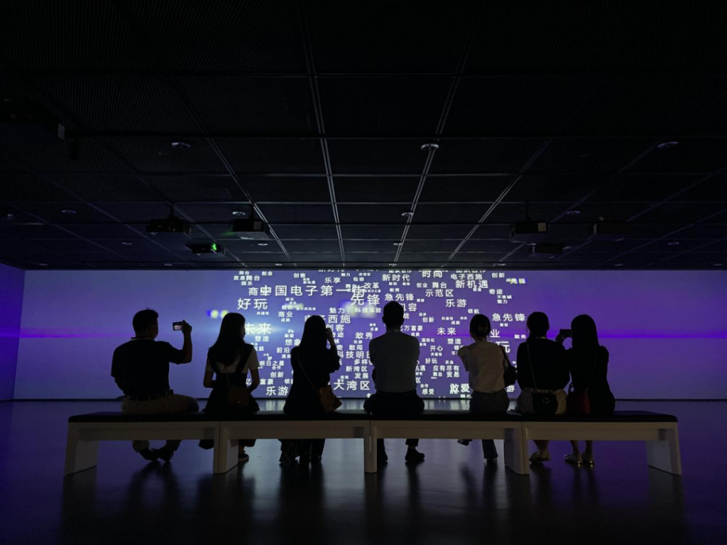 巖星之聲 | 巖星尋夢華強北，共慶五一佳節(jié)插圖(14)